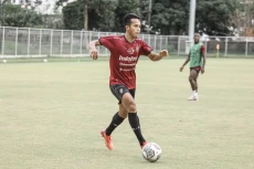 Bali United vs Barito...