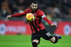 Chelsea-PSG Gigit Jari,...
