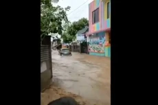 Banjir Bandang Terjang...