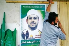 Hamas Tangkap Pria yang...