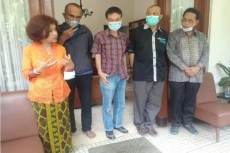 Warga Tagih Janji Plt...