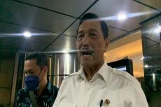 Alasan Luhut Buka Lagi...