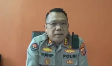 Haus Seks, Pengasuh...