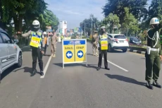 Polisi Pertimbangkan...