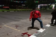 Sadis! 9 Begal Bacok...