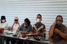 Keluarga Kakek 89 Tahun...