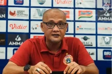 Jelang Persija vs Persita,...