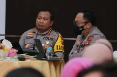 Kasus Kejahatan Gunakan...