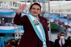 Honduras Lantik Presiden...