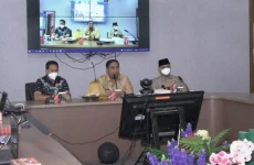 Bupati Chaidir Usul...