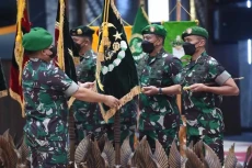Jenderal Dudung Pimpin...