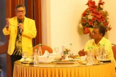 Golkar Dorong Ketua...