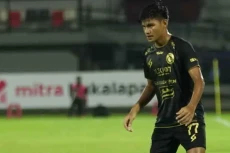 Dua Pemain Dipanggil...
