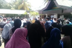 Tuntut Mantan Ketuanya...