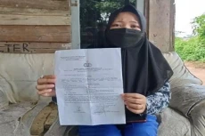Tolak Rujuk, Wanita...