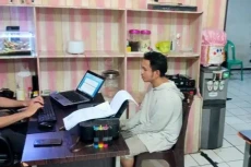 Pelajar SMP di Palembang...