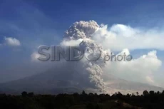 Warning! 4 Gunung Berapi...