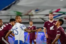 Ditaklukkan Persib Bandung,...