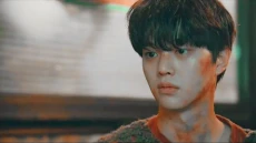8 Serial Thriller dari...