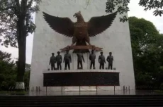 Kisah Mistis Lubang...