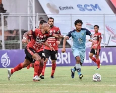 Liga 1 Persela Lamongan...