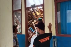 Diguncang Gempa M4,8...