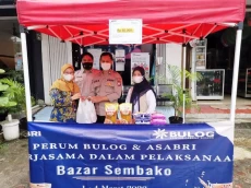 Asabri-Bulog Gelar Bazar...