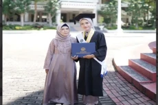 Cerita Novita, Putri...