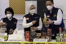 Banyak Dijual Bebas,...