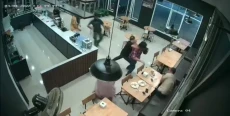 Kantongi Identitas Pengeroyok...
