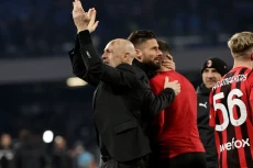 AC Milan Gasak Napoli,...