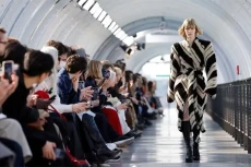 Heboh Paris Fashion...
