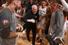 Popovich Catat Rekor...