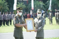 Raih Penghargaan Karya...
