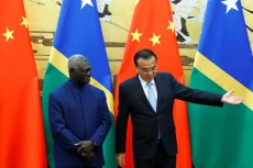 China Bangun Pangkalan...