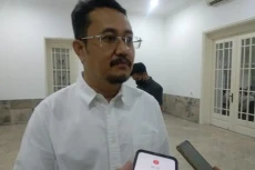 Mahasiswa Demo Tolak...