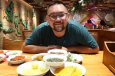 Chef Lucky, Perjalanan...