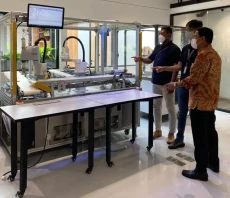 Jadi Pusat Teknologi,...