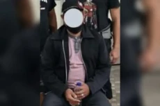Pria Bejat Ini Setubuhi...