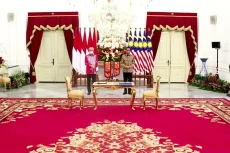 Jokowi Teken MoU dengan...