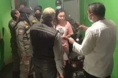 Sarang Prostitusi di...