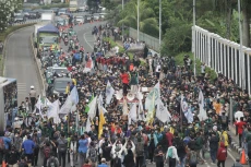 Mahasiswa Kepung DPR,...