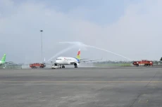 Datangkan 2 Pesawat...