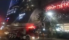 Api di Tunjungan Plaza...