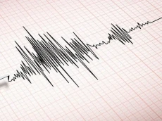Gempa Dangkal M5,8 Guncang...