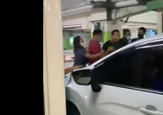 Viral Karcis Parkir...