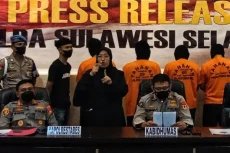 Sempat Pakai Dukun,...
