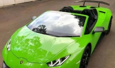 Barisan Koleksi Mobil...