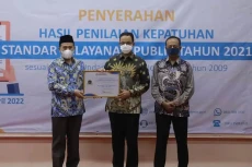 Pelayanan Publik Terbaik,...
