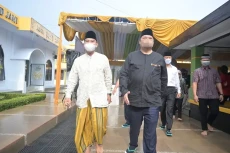 Airlangga Dorong Pesantren...